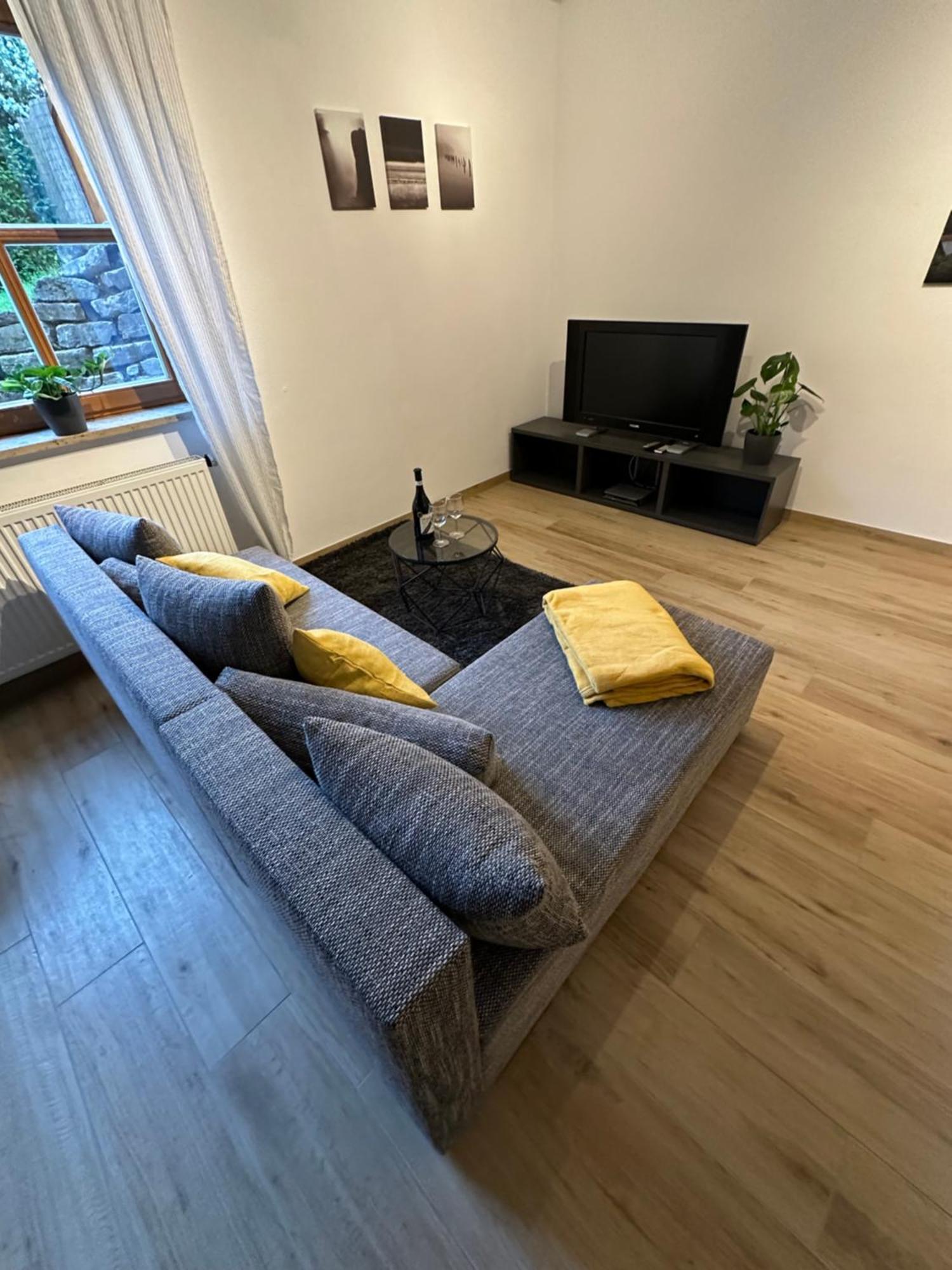Hermosa Apartment